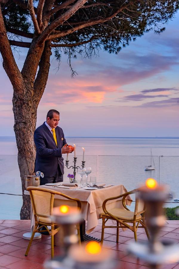 Hotel Baia Imperiale Spiaggia di Cavoli Экстерьер фото