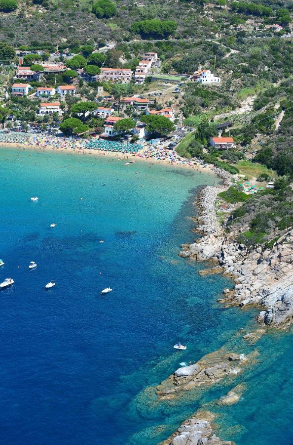 Hotel Baia Imperiale Spiaggia di Cavoli Экстерьер фото