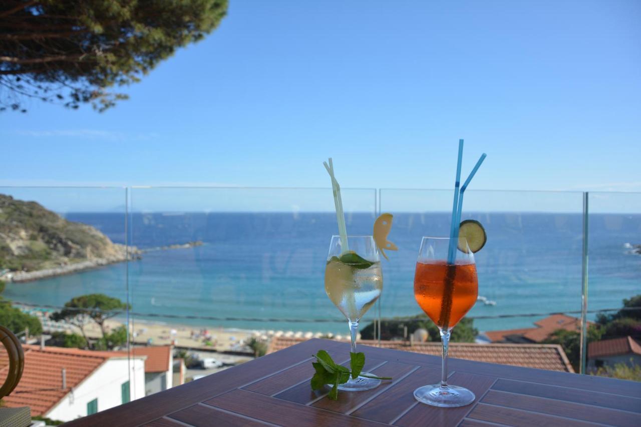 Hotel Baia Imperiale Spiaggia di Cavoli Экстерьер фото
