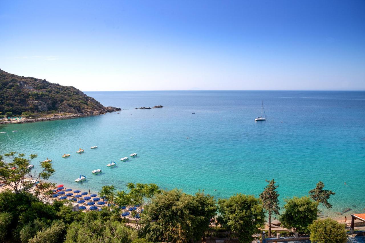 Hotel Baia Imperiale Spiaggia di Cavoli Экстерьер фото