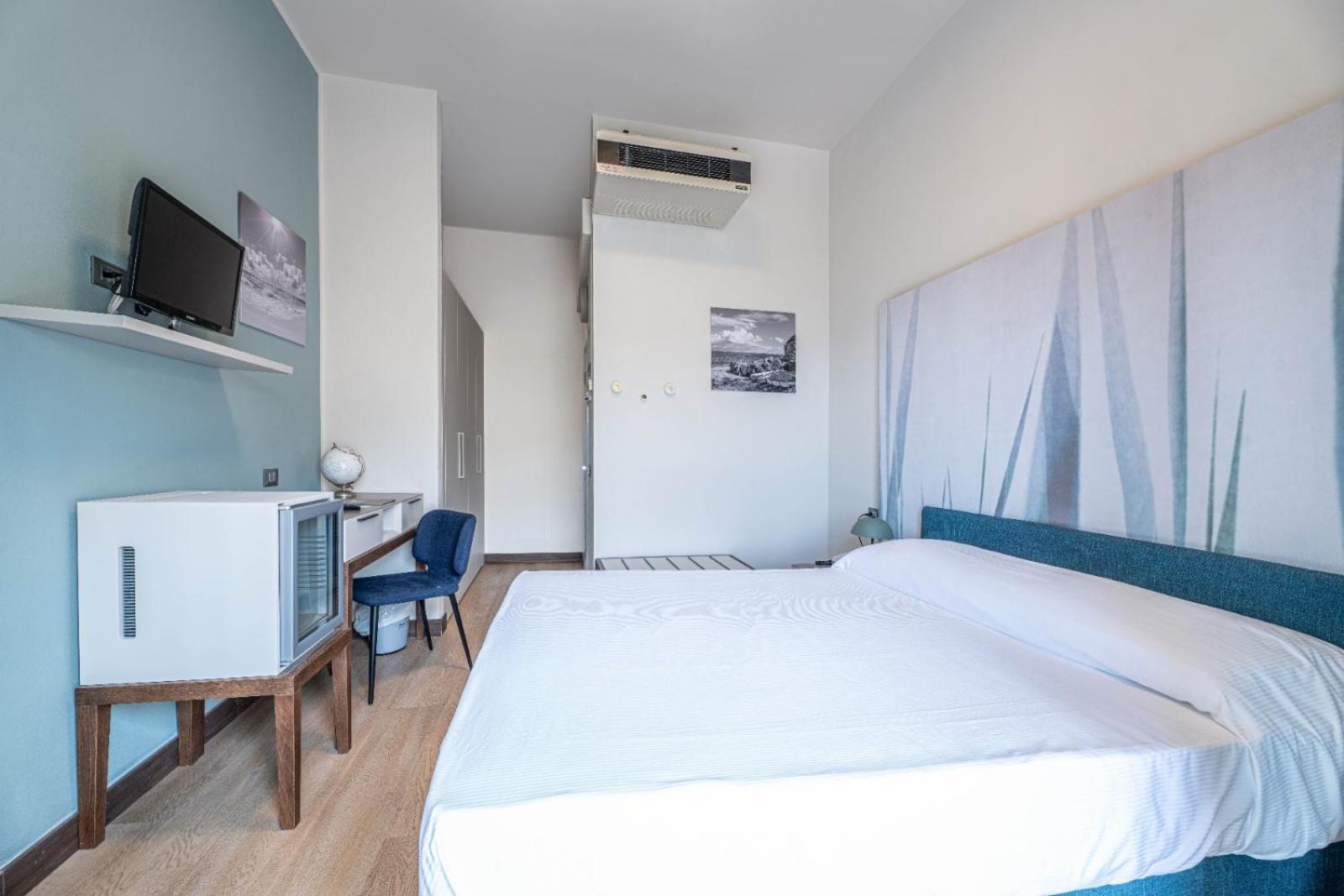 Hotel Baia Imperiale Spiaggia di Cavoli Экстерьер фото